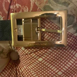 Micheal Kors reversible belt